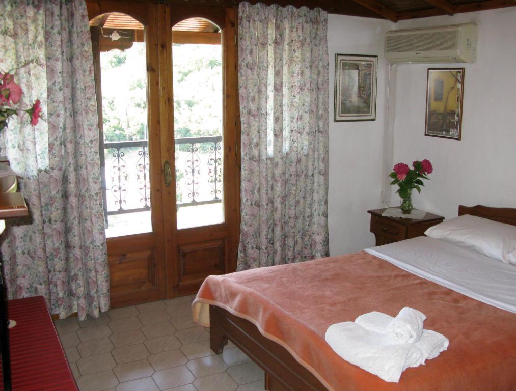 Apartments Erato Neos Panteleimonas Rum bild